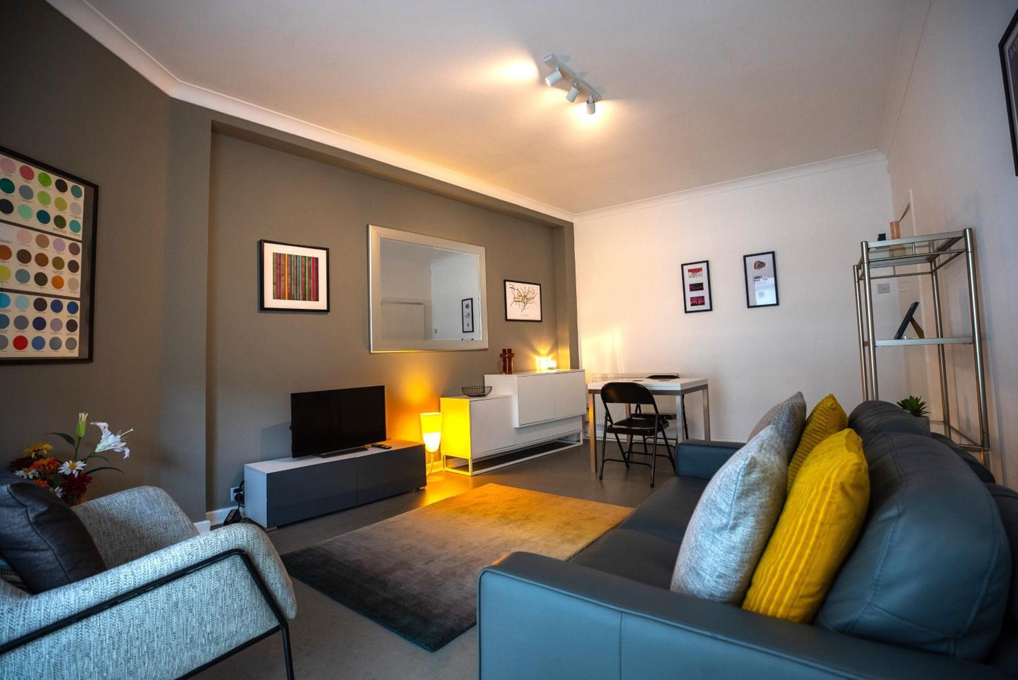 Appartamento Location, Perfect For Attractions & West End *